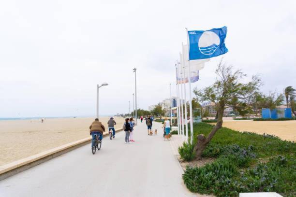 Charmante Maison Coeur De Ville 650M Plage إمبوريابرافا المظهر الخارجي الصورة